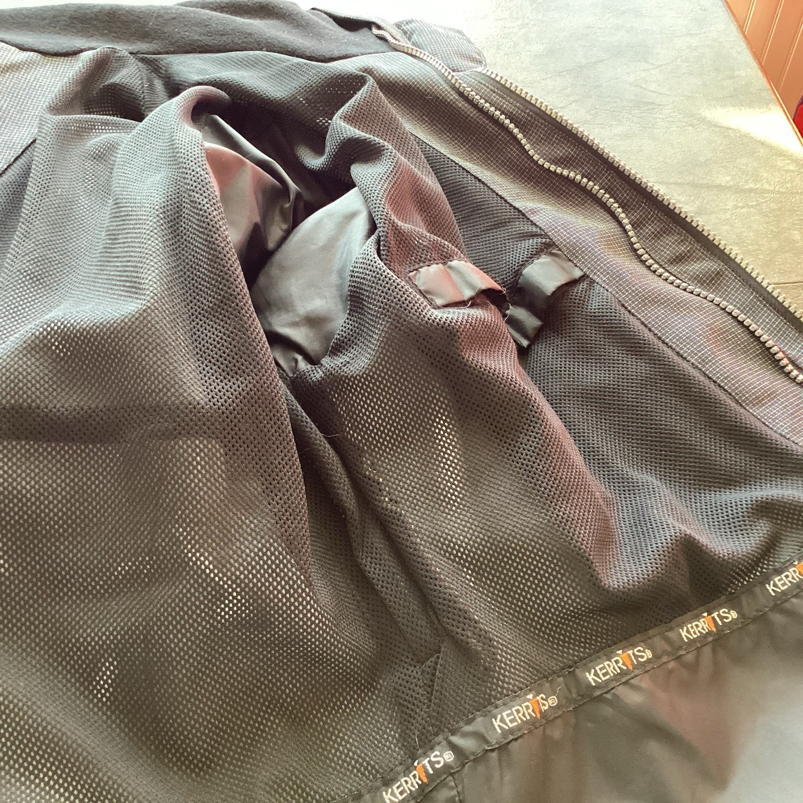 Kerrits Hooded Waterproof Riding Equestrian Jacket XL Vents Pockets Dark Gray