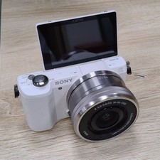 Sony Alpha a5000 Mirrorless Digital Camera with 16-50mm Lens White -90%New