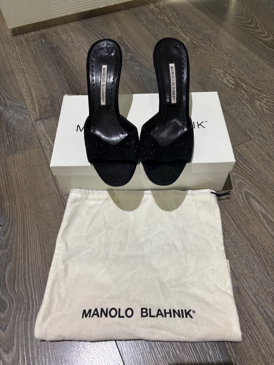 Manolo Blahnik Low 3/4