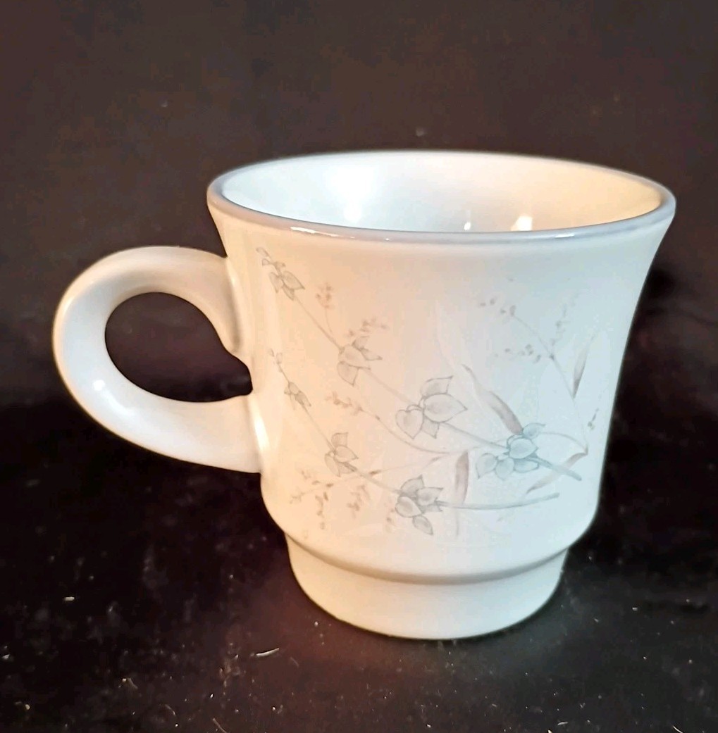 Noritake Stoneware Coffee Cup - Woodstock - Japan - 8354