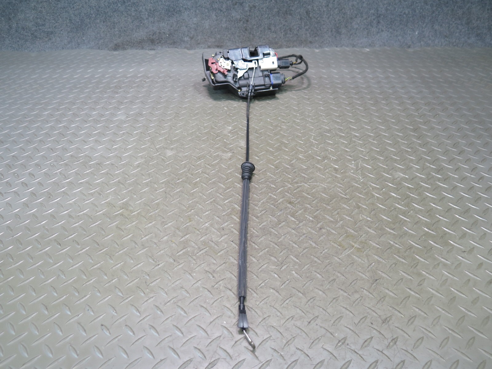 Bentley Continental GT 2003-2010 Front Right Door lock actuator P/N 3W0837350B