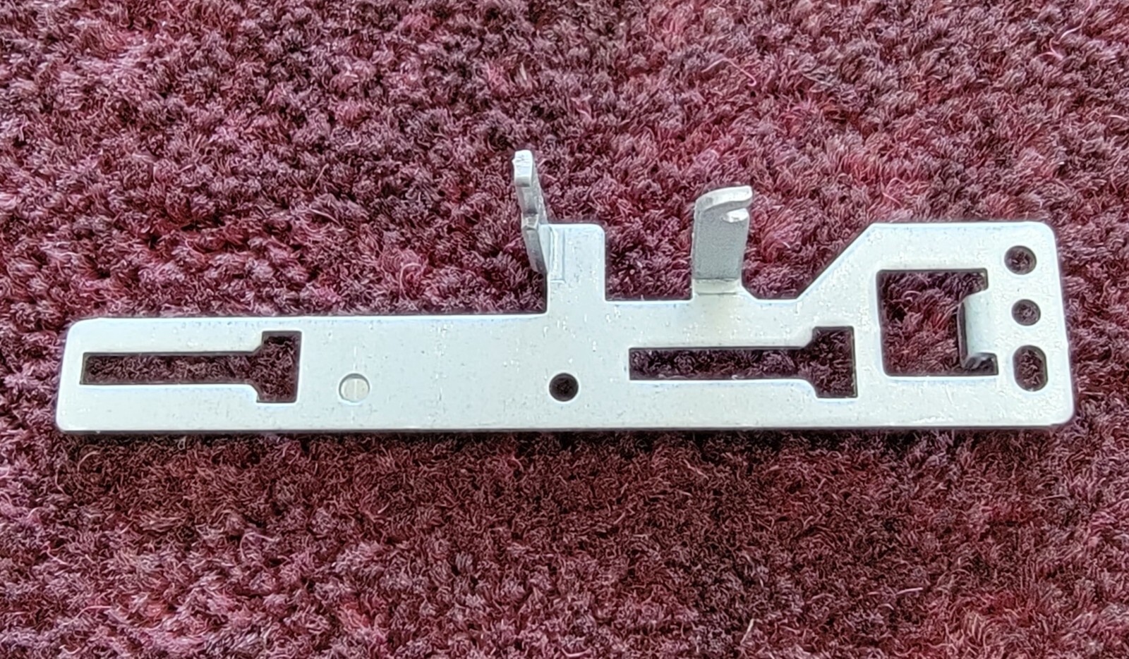 GENUINE BONZER Can Opener Replacement Steel Blade With 2 Screws - OEM Part CO00119 (BNZ 119)