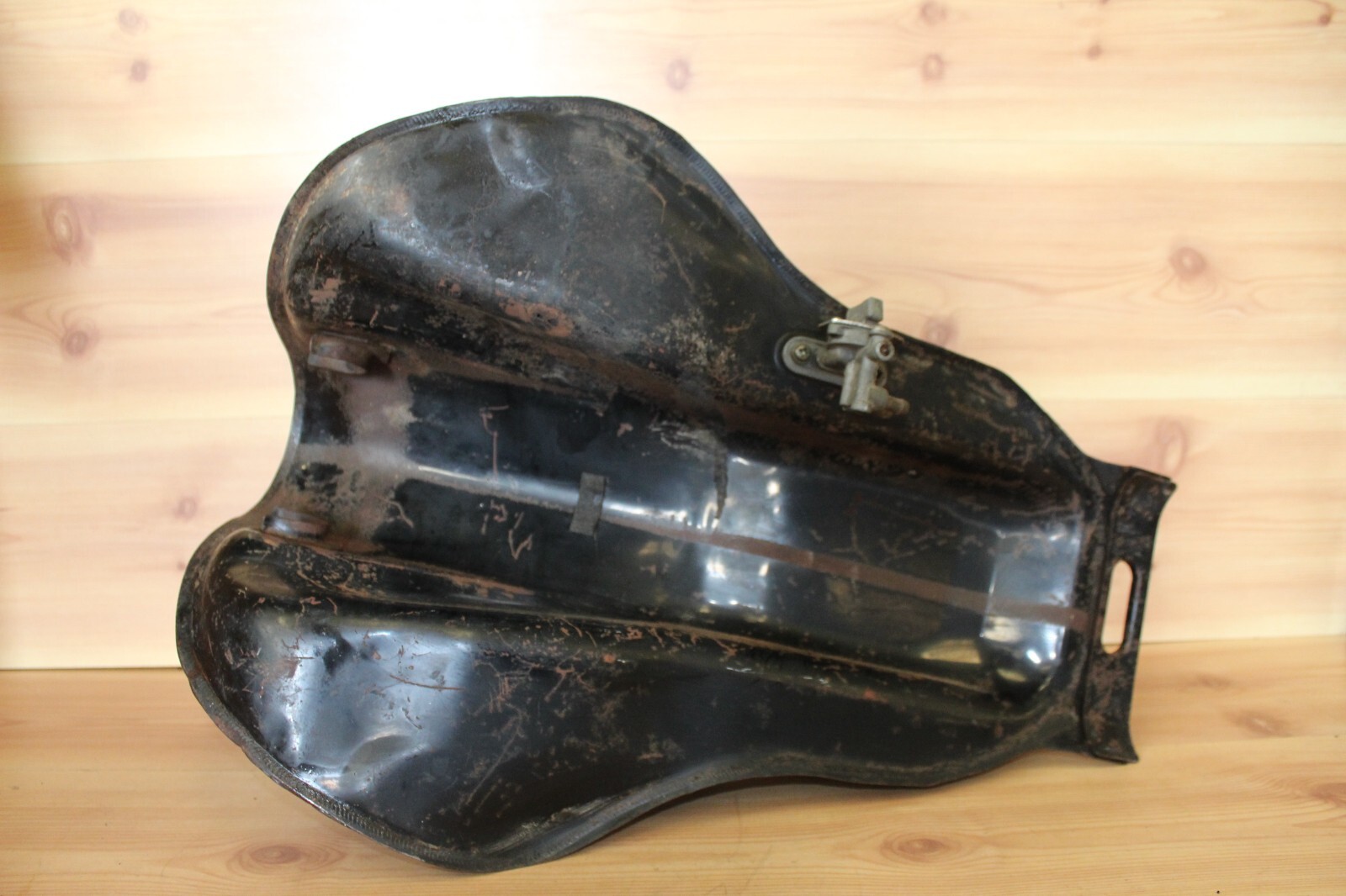 1982 Yamaha XJ650L XJ650LJ XJ650 SECA Turbo Gas Fuel Tank 16G2411010