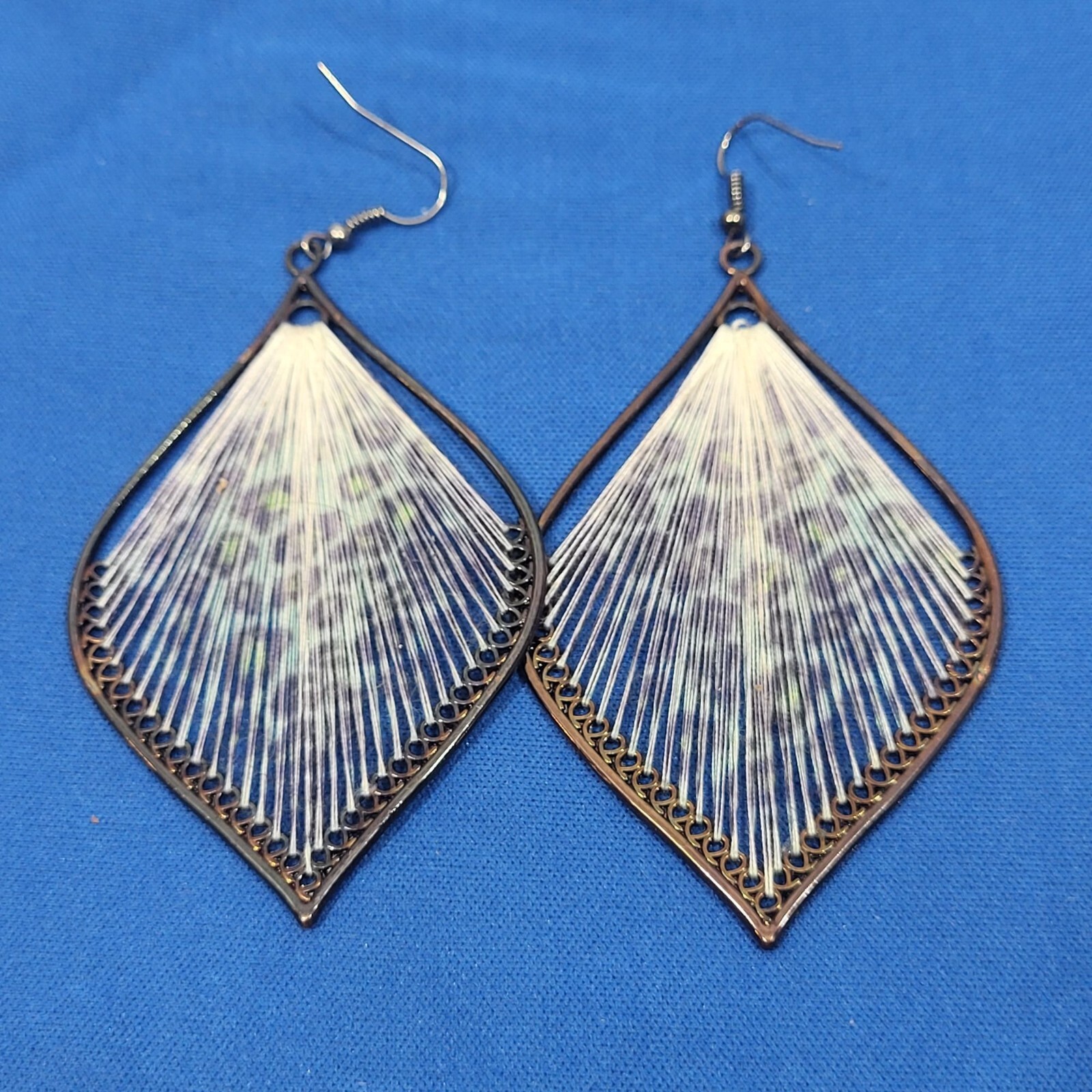 Leopard Pattern Bronze Wire Leaf Shape Dangle Ear… - image 2