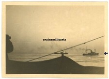 Orig. Foto Vorpostenboot V 405 bei Erbeutung Schiff Dänemark Leith England 1939