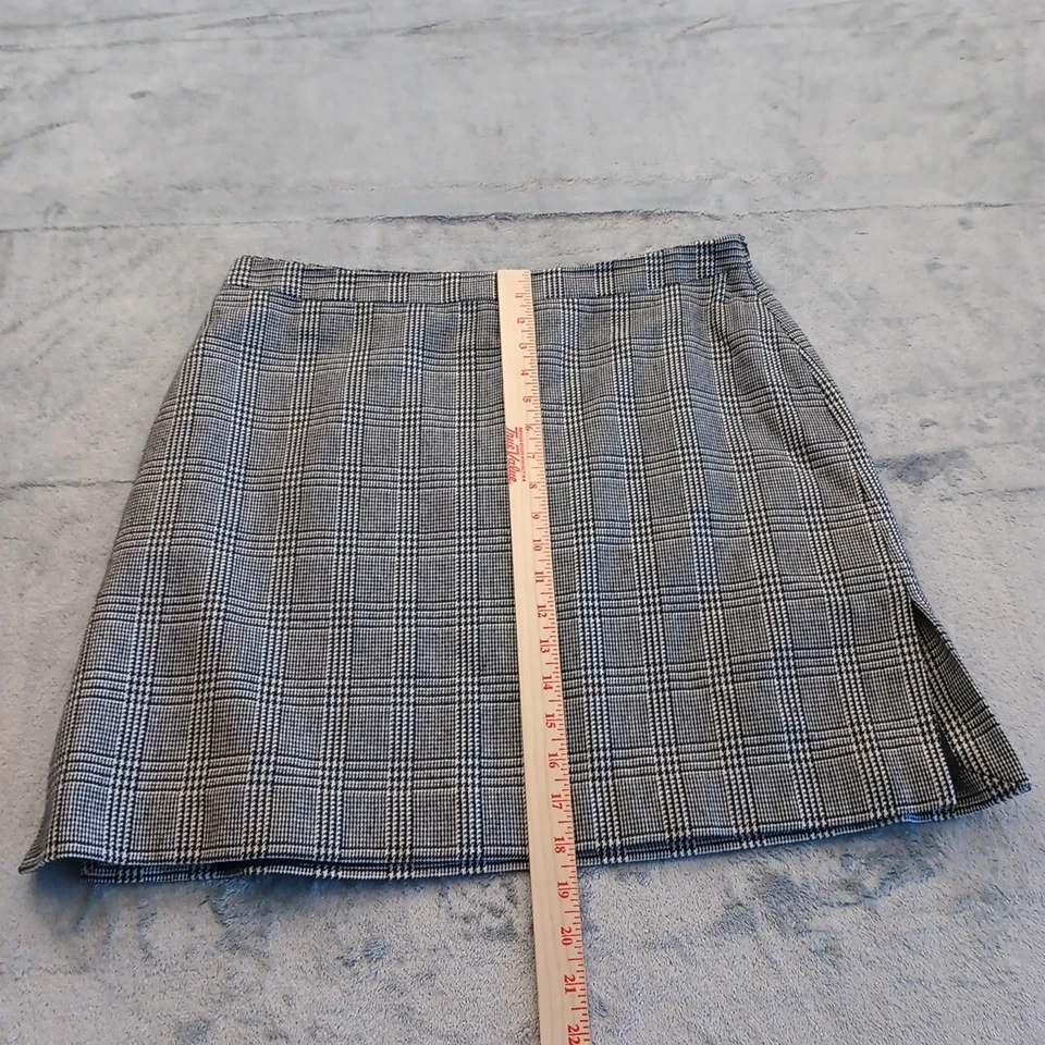 Falda corta NY&CO talla 14 negra a cuadros mezcla de lana aberturas forradas a lápiz Foto 4 de 4