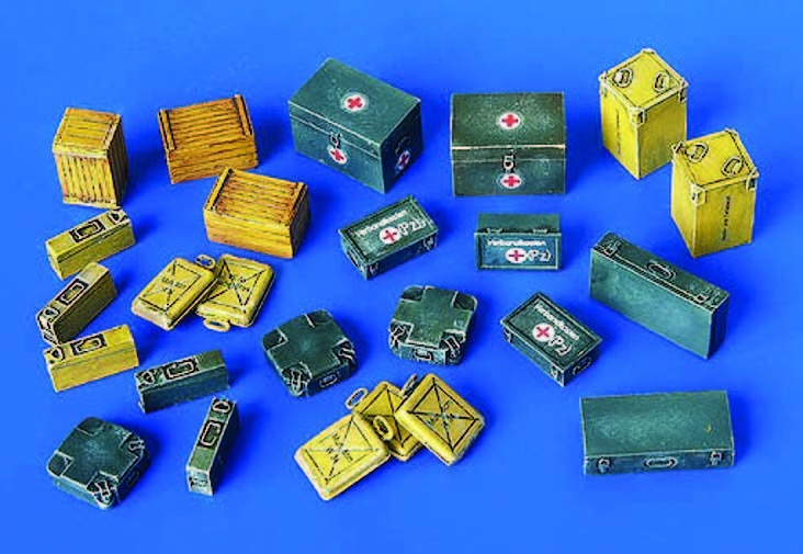 Plus Model 4023 - 1:48 Resin Kit Ammunition And First Aid Boxes