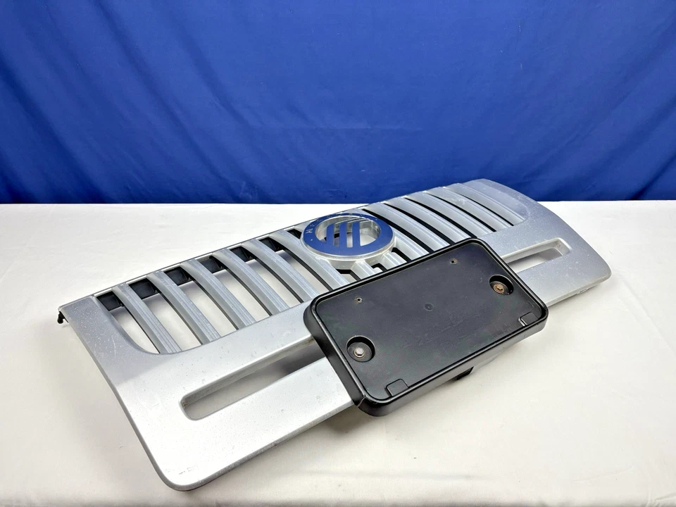 Parrilla superior delantera Mercury Mariner 2008 a 2011 con emblema OEM Foto 3 de 4