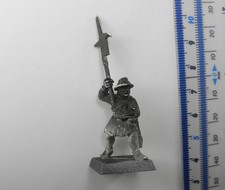 BRETONNIAN MEN-AT-ARMS HALBERDIER w. halberd Metal Army Warhammer 1990s Z3aC