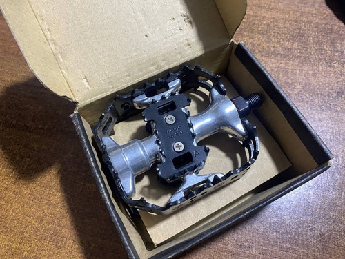 Wellgo BMX 1/2" Bear trap Pedal set BLACK & SILVER (Pair) Old / Mid school NOS - 第 2/11 張圖片