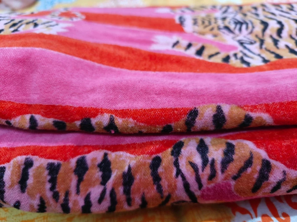 5Yard Luxury Soft Velvet Jungle Fabric Indian Dress Sewing Upholstery Fabric - Image 3 of 3