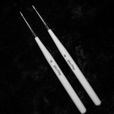 GhosTiny Ultra Detail Paint Brush 2 Pack Size d Kickstarter Miniature Warhammer