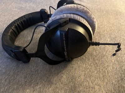 Beyerdynamic DT 770 Pro Limited Edition 32 Ohm Studio Headphones - Black