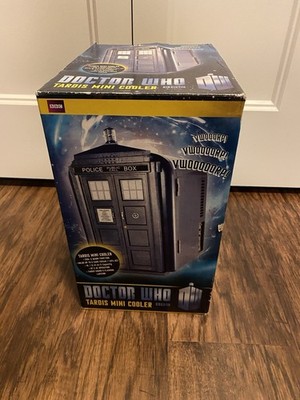 Doctor Who TARDIS Portable Mini-Fridge Cooler/Heater - In Box With Light & Sound
