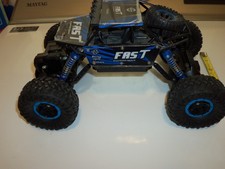 4WD RC Truck Off-Road Vehicle Remote Control Car 2 Batteries Remote Controller