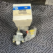 Bendix 284726 N PP-1 Push Pull Control Valve.   B4