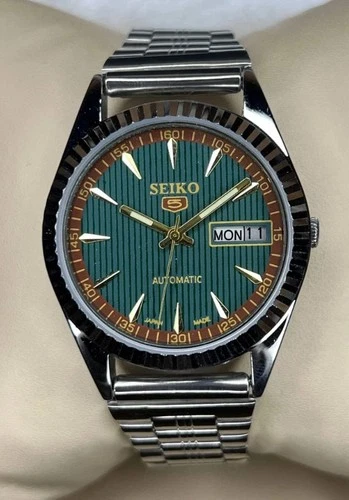 Vintage Refurbished Seiko 5  Green Automatic Day/Date Japan Men's Wrist Watch