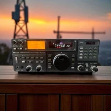 Icom IC-R71A Receiver Shortwave Ham AM SSB CW Communications Receiver Powers On
