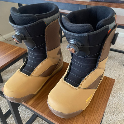 Thirtytwo STW Double BOA Snowboard Boots  Size 10 Brown Worn Once Good Condition