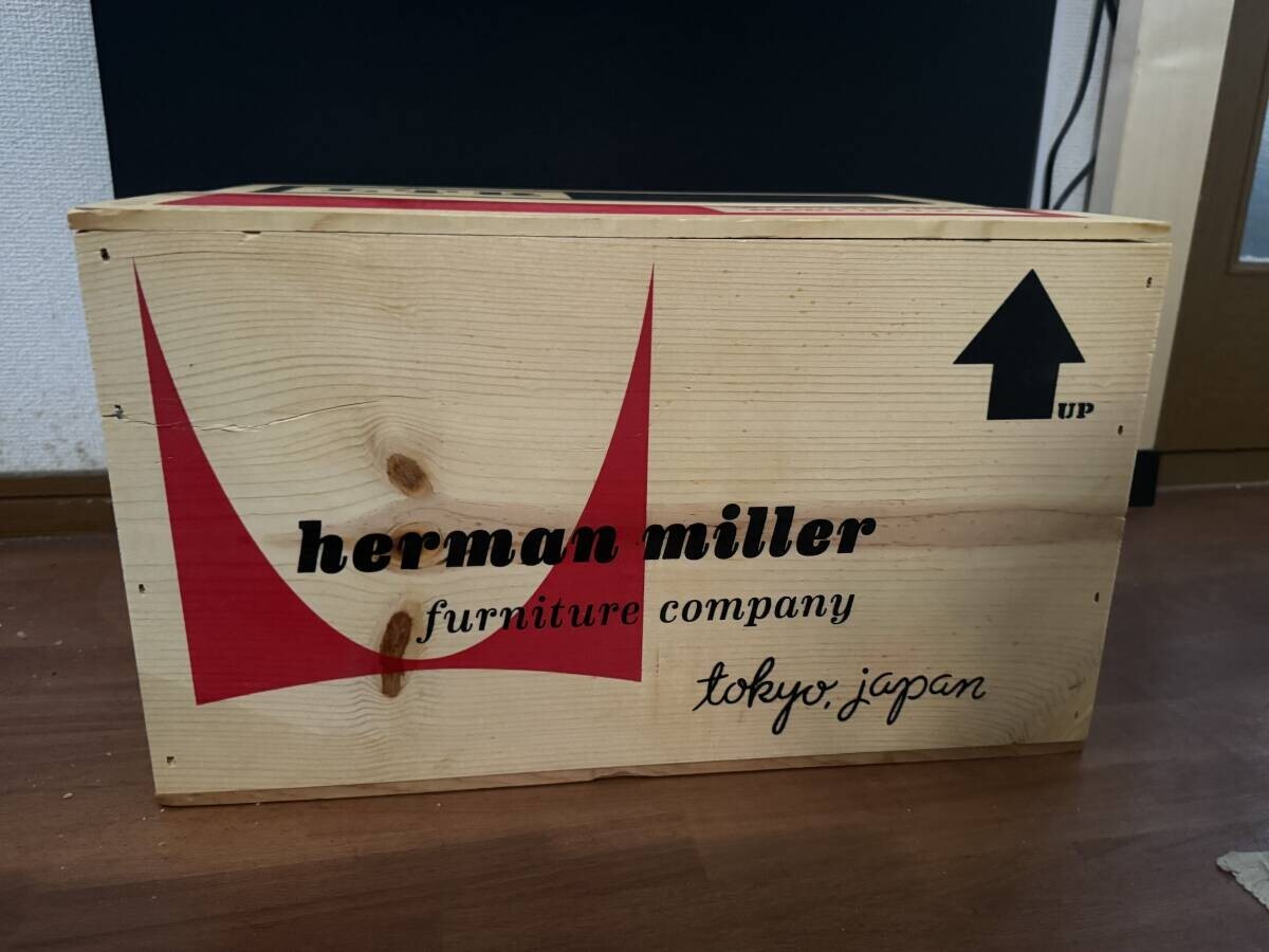 Eames Herman Miller Limited edition HouseIndustries LTR 37 Eames Herman Miller Limited edition HouseIndustries LTR 37