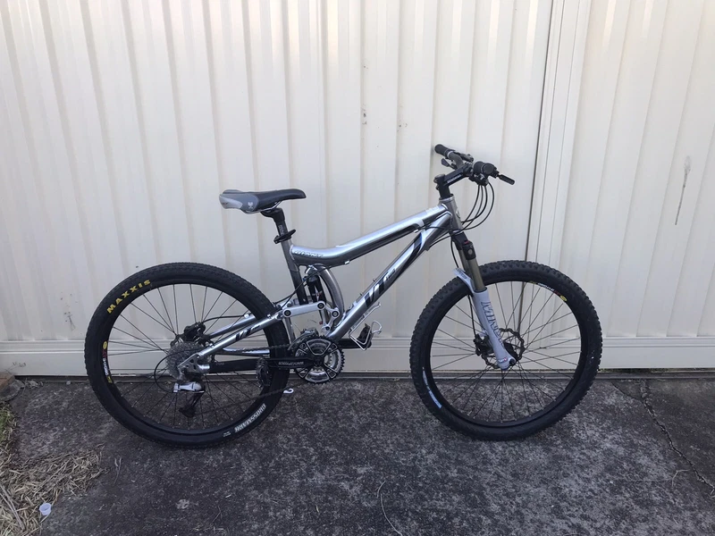 giant vt2 mountain bike