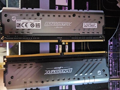 Ballistix Tactical Tracer 32GB (2x16GB) RGB DDR4 3000 MHz UDIMM