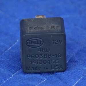 Fuel-Pump-Bose-Speaker-Amp-Compressor-Horn-Defrost-Relay-C4-OEM-Corvette