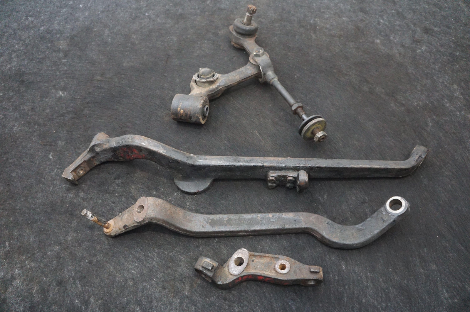 Set 4 Front Left Control Arm OEM UR17381 Rolls Royce Silver Shadow 1973 *Note*