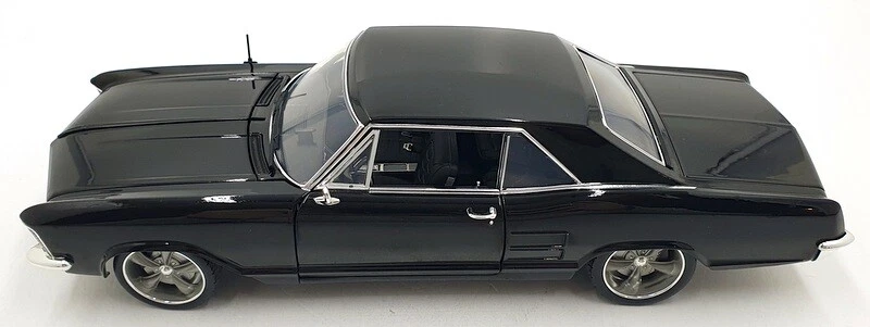 Acme 1/18 Scale Diecast A1806307 1964 Buick Riviera Custom Cruiser Black - Image 3 of 4