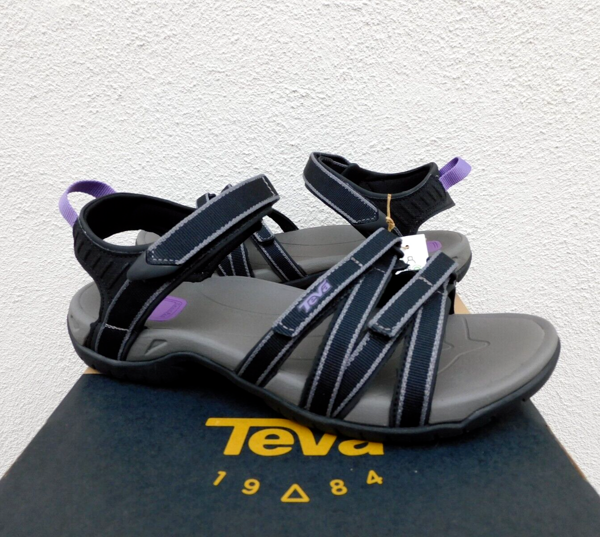 TEVA TIRRA BLACK/ GREY STRAPPY SPORT/ WATER SANDALS, WOMEN US