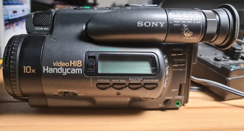 HS POUR PIECES / Camescope Sony Model Ccd Tr606E Sans Alimentation Video 8 EUR 24,99 - FR