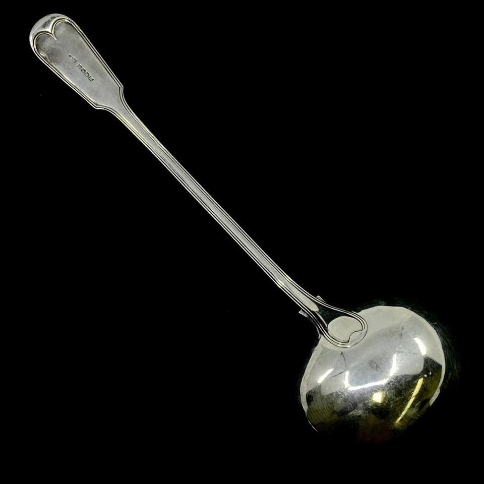 Antiguo cucharón de sopa grande de 13-1/2" con plato de plata Edward & John Barnard del Reino Unido de mediados del siglo XIX Foto 4 de 4