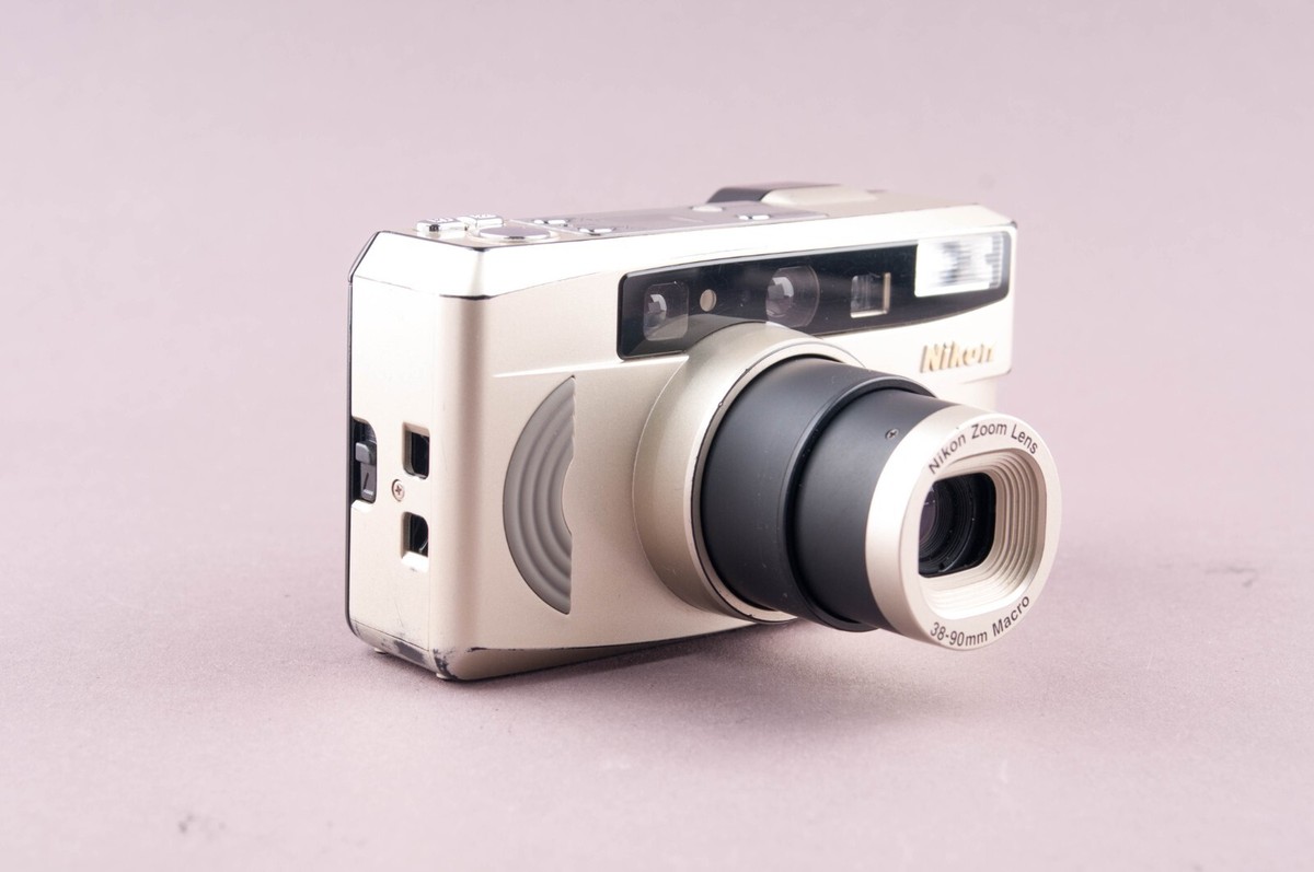 【完動品】　Nikon LiteTouch Zoom 130ED フィルムカメラ Nikon Lite Touch Zoom 130 ED Panorama 35mm Point & Shoot