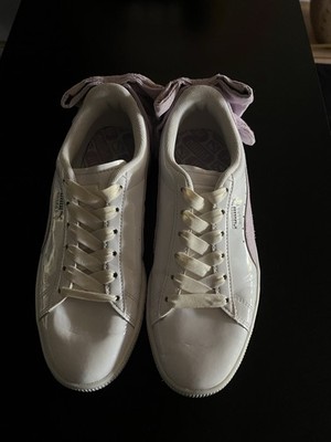 Puma Damenschuhe Weiss Lackleder Mit Lila Schleife.gr 37,5