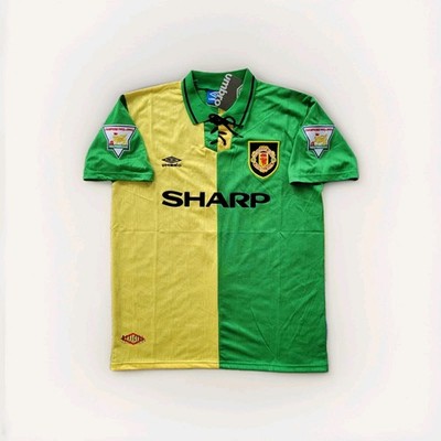 Manchester United 1992/93 Cantona #7 Retro Umbro Men's Soccer