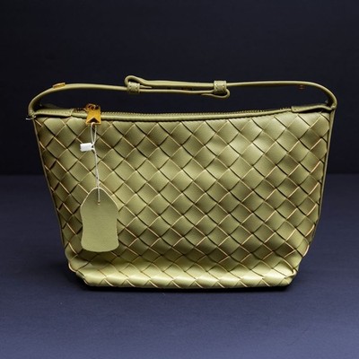 Verano Hill Danielle Shoulder Bag   Olive Green   NWOT