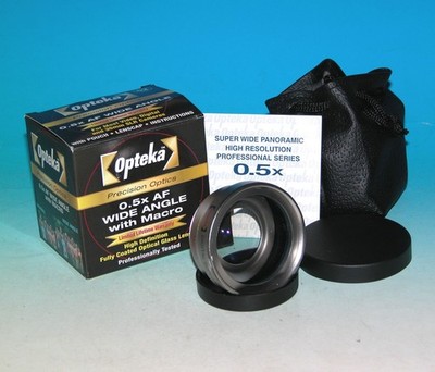 OPTEKA 0.5x AF Digital Super Wide Angle Macro Lens Precision Optics 52mm (Japan)