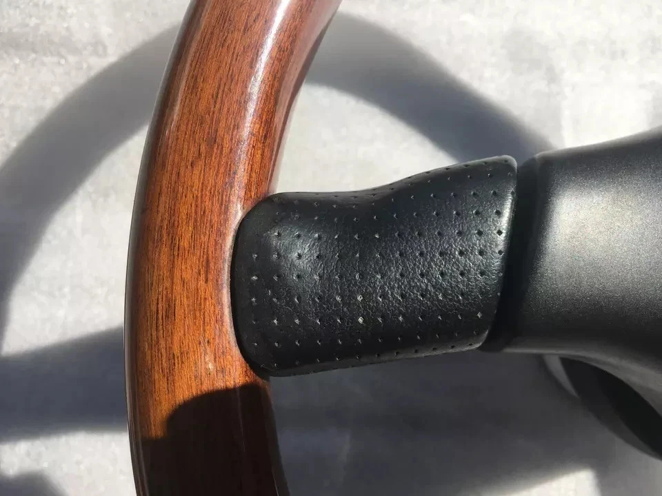 BMW E24 E28 E30 E32 E34 OEM Nardi Holzlenkrad - Bild 4 von 4