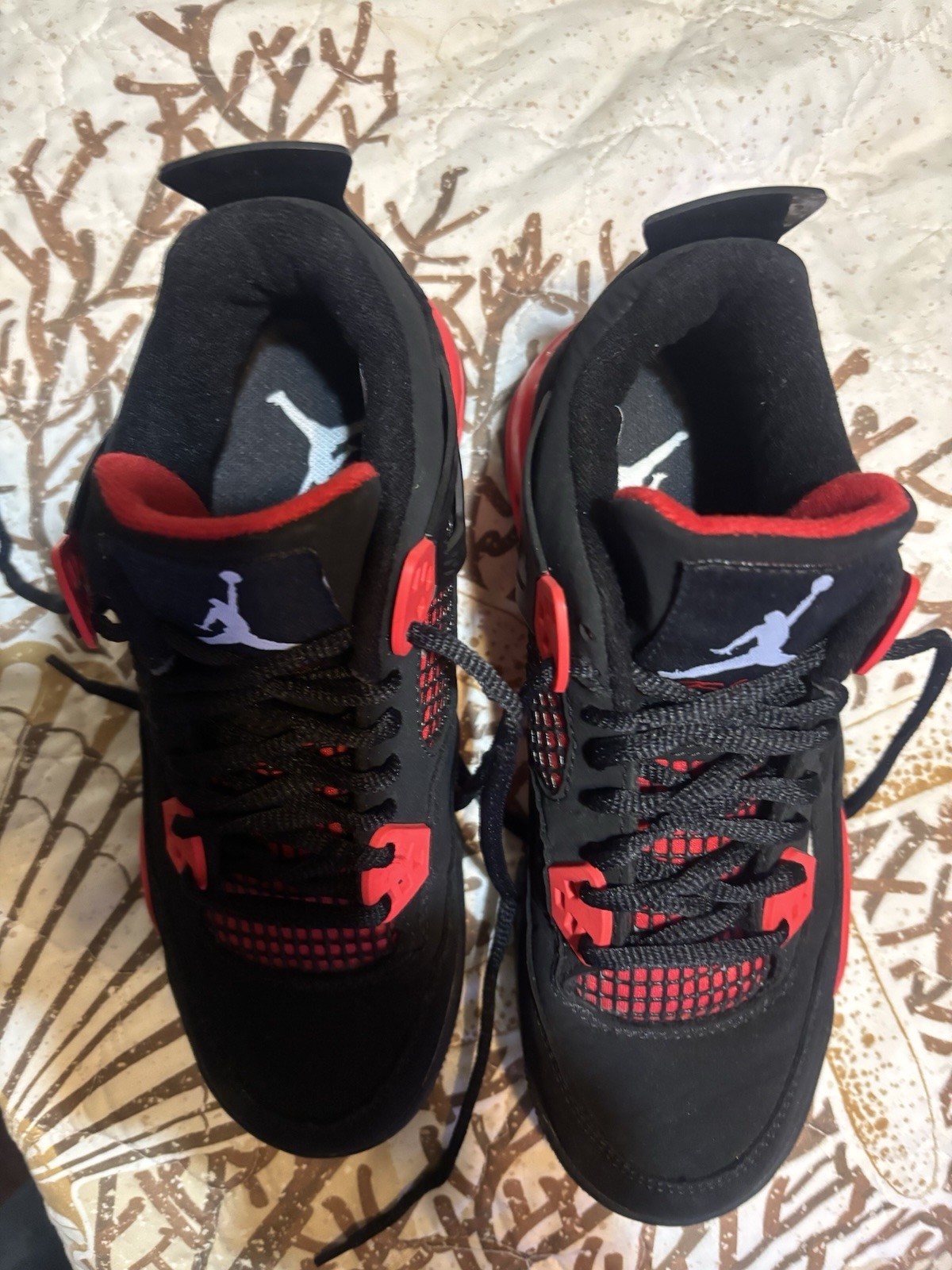 Air Jordan Retro 4 Size 6.5 Youth Ct8527016