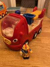 Wow Toy Friction Fire Engine Ernie With Figure And Moveable Ladder 