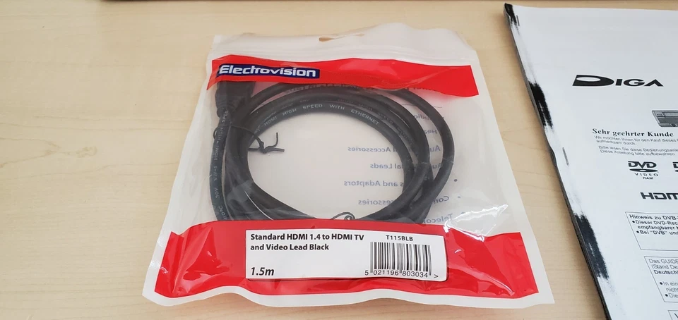 Panasonic DMR-EZ49V DVD+VHS Kombi HIFI Video Player /Recorder HDMI -Schwarz _7_5 - Bild 4 von 4