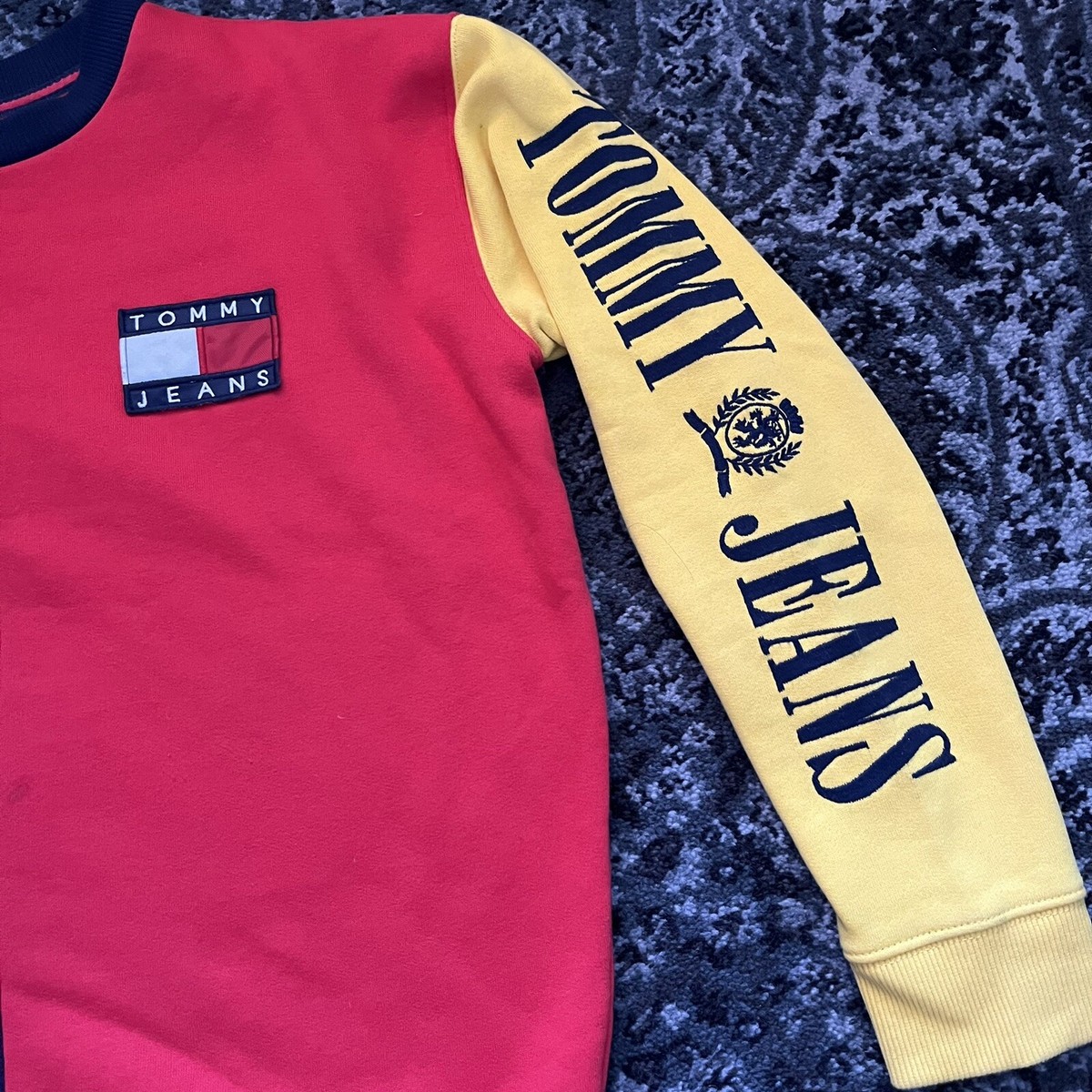 tommy hilfiger vintage sweatshirt womens