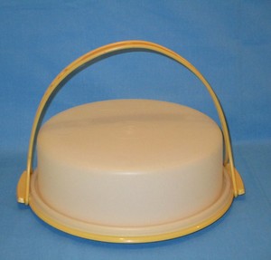 tupperware cake carrier
