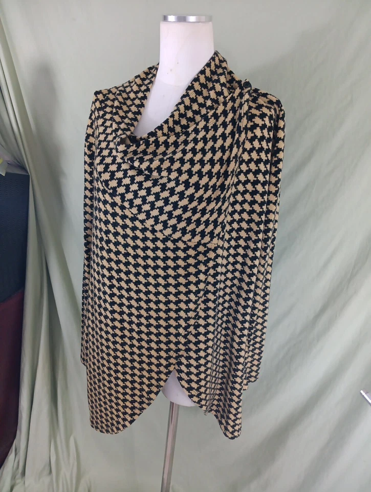 Suéter cárdigan con botones talla grande The Limited para mujer Foto 4 de 4