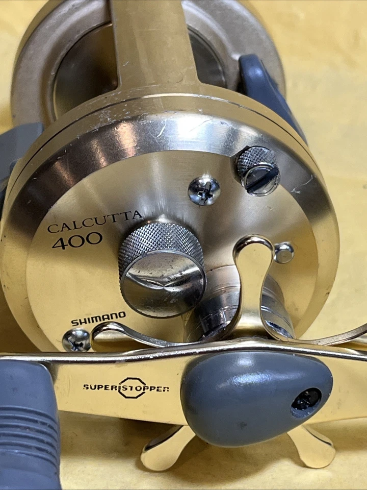 Shimano Gold Calcutta 400 Baitcasting Fishing Reel Cleaned & Serviced Carbontex - Image 3 of 4