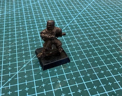 Warhammer Citadel Ninja Assassin Star Thrower & Sword Under Coated Bronze Metal