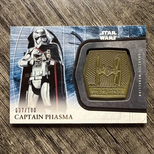 CAPTAIN PHASMA GALACTIC MEDALLION PATCH #D/100 STAR WARS TOPPS FORCE AWAKENS #23