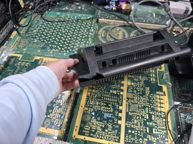 Atari 7800 EXACT BROKEN DAMAGED EMPTY SHELL-CRACKS-DINGS-NO BUTTONS-PARTS-READ