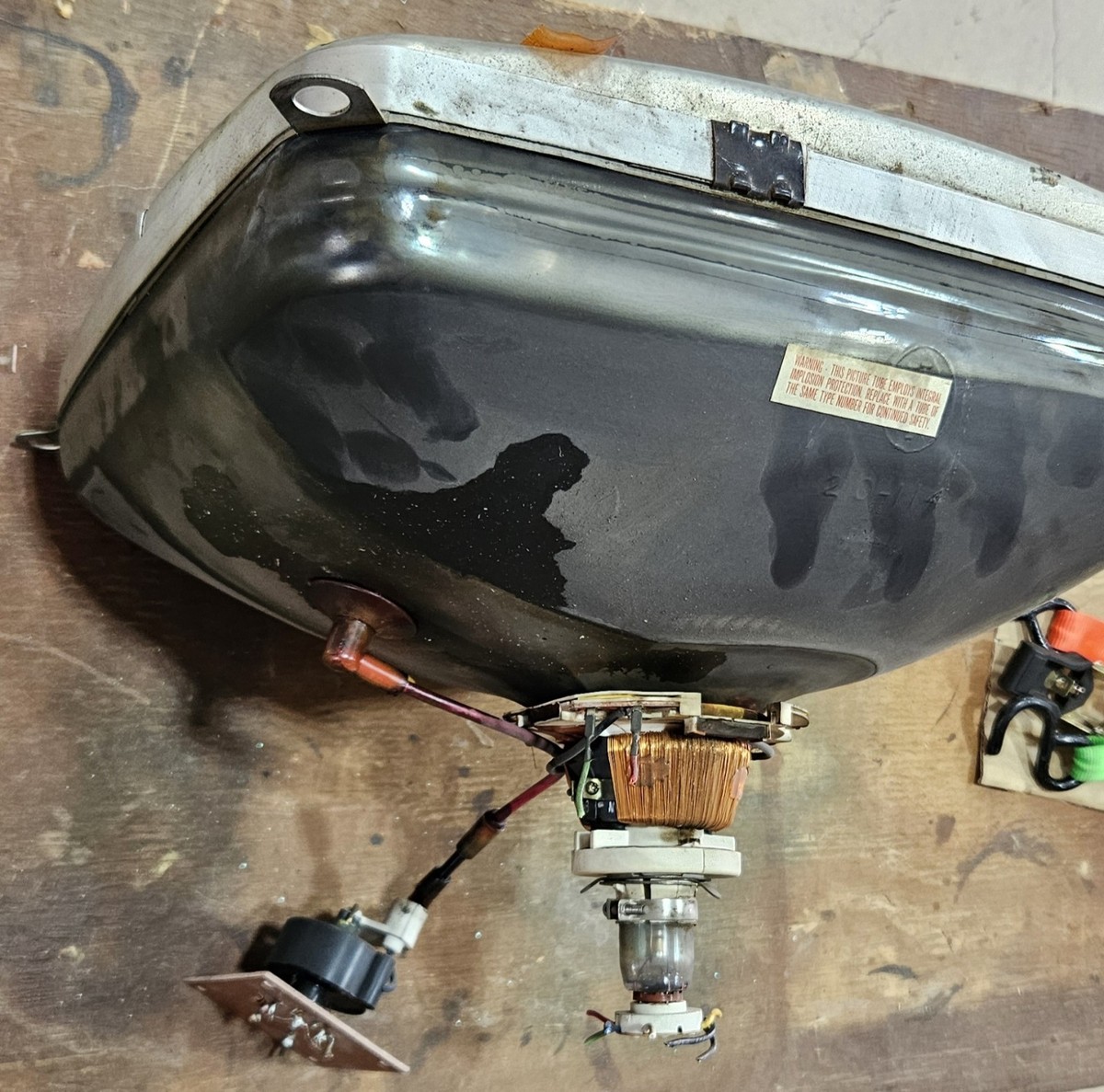 Wells Gardner V1001 Monitor And Chassis CRT Parts or Repair | eBay