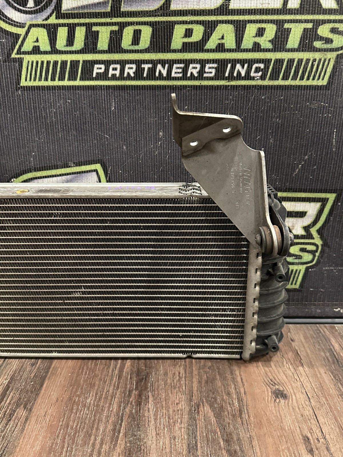 Audi R8 2017 REAR+RIGHT Radiator P/N 4S0121212